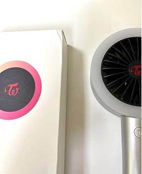 TWICE ペンライト　扇風機　バッテリー　セット Amazon.co.jp: TWICE 公式グッズ CANDY FAN Z 扇風機 : ホーム＆キッチン